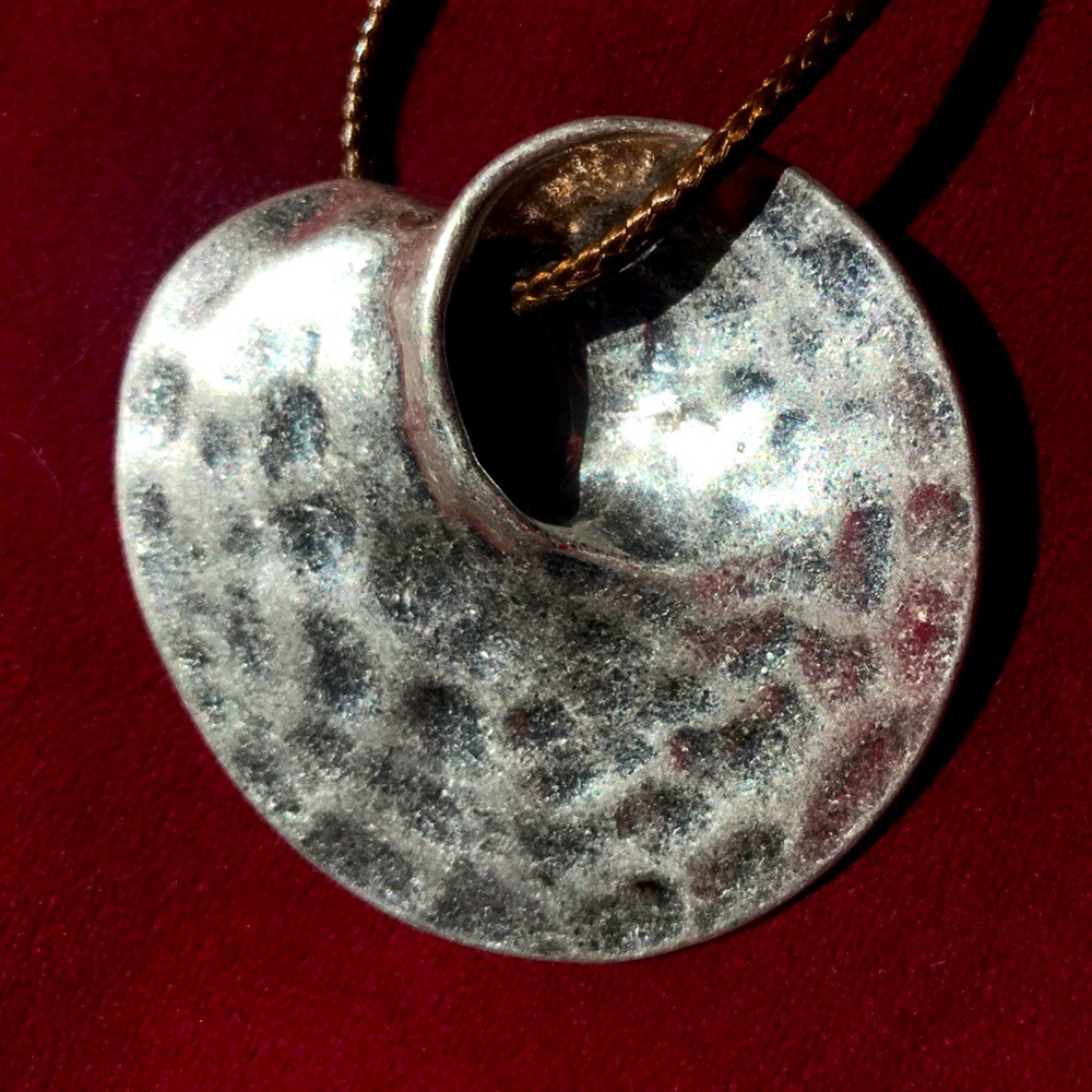 ⚒️PRICE DROP! Artisan Hammered Silver-tone Statement Necklace - Picture 5 of 5